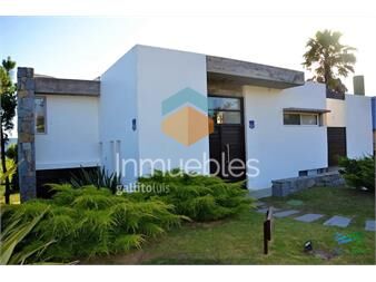 https://www.gallito.com.uy/venta-y-alquiler-casa-6-dormitorios-en-el-chorro-inmuebles-27406702