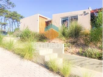 https://www.gallito.com.uy/casa-en-venta-y-alquiler-en-chihuahua-punta-inmuebles-26464342