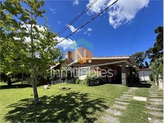 https://www.gallito.com.uy/vende-casa-de-3-dormitorios-en-playa-mansa-punta-inmuebles-24987924