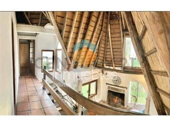 https://www.gallito.com.uy/punta-ballena-casa-de-4d-2-b-piscina-y-parrillero-inmuebles-27410779