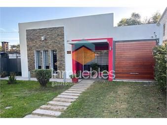 https://www.gallito.com.uy/venta-casa-en-lezica-3-dormitorios-garaje-jardin-inmuebles-27150445