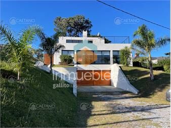 https://www.gallito.com.uy/venta-casa-3-dormitorios-cantegril-punta-del-inmuebles-27406462
