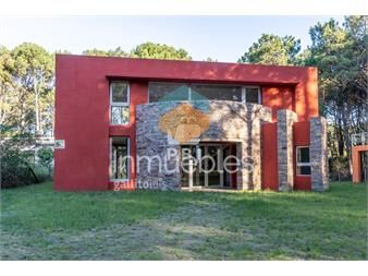 https://www.gallito.com.uy/casa-en-venta-en-club-del-lago-punta-ballena-inmuebles-27224067