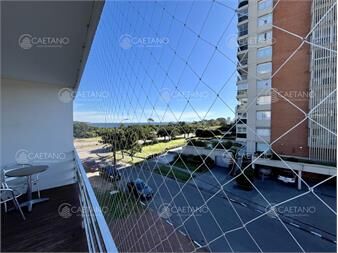 https://www.gallito.com.uy/venta-apartamento-playa-mansa-inmuebles-27406328
