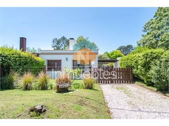 https://www.gallito.com.uy/hermosa-casa-ph-en-venta-en-barrio-jardines-de-inmuebles-25033559