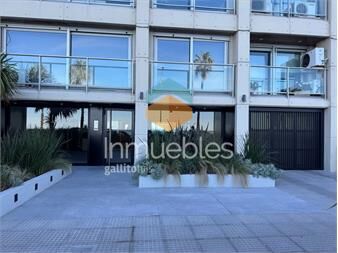 https://www.gallito.com.uy/apartamento-4-dormitorios-y-servicio-inmuebles-27434609