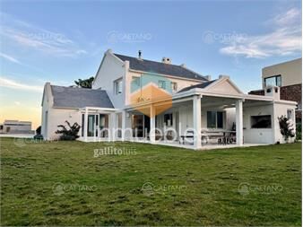 https://www.gallito.com.uy/laguna-blanca-casa-en-con-gran-vista-al-mar-la-inmuebles-25979132