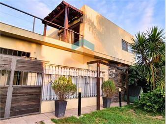 https://www.gallito.com.uy/venta-casa-con-apartamento-y-piscina-en-ciudad-de-la-costa-inmuebles-27437905