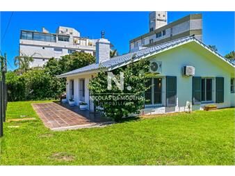 https://www.gallito.com.uy/casa-en-venta-mansa-punta-del-este-3-inmuebles-27296456