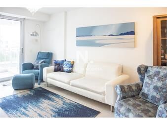 https://www.gallito.com.uy/apartamento-en-venta-de-2-dormitorios-en-la-del-inmuebles-27378936