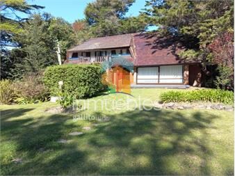 https://www.gallito.com.uy/casa-en-venta-de-4-dormitorios-en-punta-del-este-inmuebles-27448458