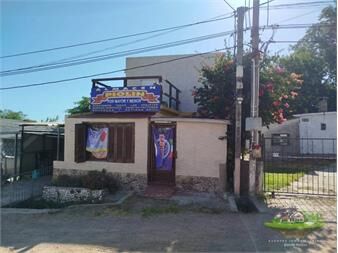 https://www.gallito.com.uy/se-vende-amplia-y-hermosa-casa-en-santa-catalina-inmuebles-27090657