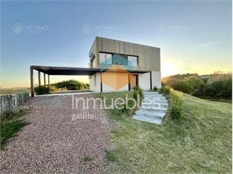 https://www.gallito.com.uy/venta-casa-frente-al-mar-con-piscina-inmuebles-27447963