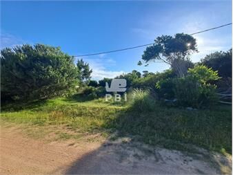 https://www.gallito.com.uy/terreno-balneario-buenos-aires-manantiales-inmuebles-24654249
