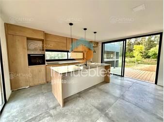https://www.gallito.com.uy/hermoso-proyecto-barrio-cerrado-en-la-barra-â-inmuebles-25869147