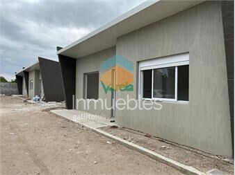 https://www.gallito.com.uy/casas-en-venta-solymar-a-estrenar-de-2-inmuebles-27485157