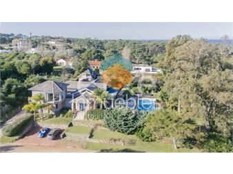 https://www.gallito.com.uy/enorme-casa-venta-con-gran-terreno-inmuebles-27469366