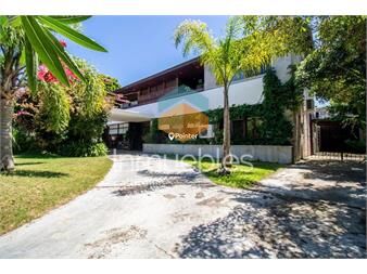 https://www.gallito.com.uy/casa-en-venta-en-la-mansa-parada-10-5-dormitorios-depen-inmuebles-27489941