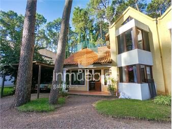 https://www.gallito.com.uy/casa-3-dormitorios-en-solanas-country-punta-inmuebles-25111893