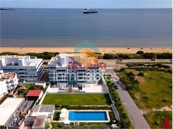https://www.gallito.com.uy/venta-apartamento-playa-mansa-2-dormitorios-y-inmuebles-25793339