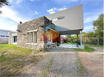 https://www.gallito.com.uy/casa-en-venta-beverly-hills-4-dormitorios-inmuebles-25793309