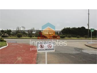 https://www.gallito.com.uy/venta-de-garage-parada-1-playa-mansa-punta-del-inmuebles-27032489