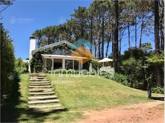 https://www.gallito.com.uy/excelente-casa-de-4-dormitorios-en-montoya-inmuebles-19033941