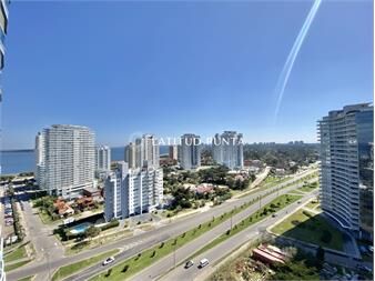 https://web5.gallito.com.uy/piso-alto-en-mansa-2-suites-con-parrillero-inmuebles-22628475