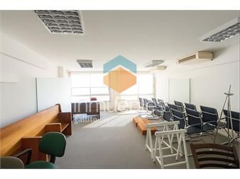 https://www.gallito.com.uy/oficina-en-venta-frente-a-plaza-independencia-con-garaje-inmuebles-27448421