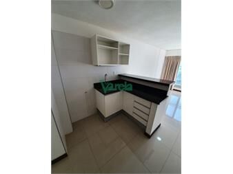 https://www.gallito.com.uy/venta-apartamento-monoambiente-piso-alto-ideal-inmuebles-27484828