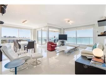 https://www.gallito.com.uy/venta-apartamento-3-dormitorios-en-playa-mansa-inmuebles-21841548