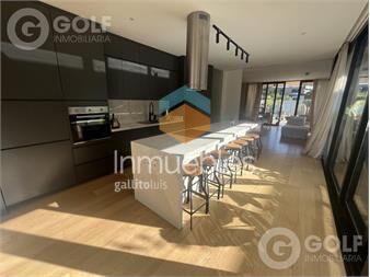 https://www.gallito.com.uy/venta-casa-san-nicolas-inmuebles-27510253