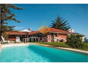 https://www.gallito.com.uy/excelente-casa-de-4-dormitorios-y-piscina-a-una-inmuebles-25644129