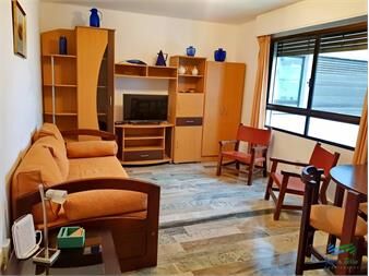 https://www.gallito.com.uy/vendo-apartamento-1-dormitorio-con-servicios-a-y-inmuebles-22537154