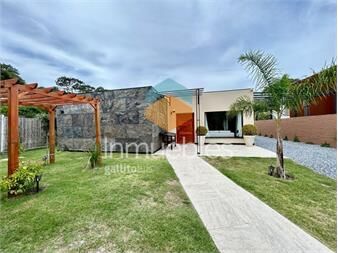 https://www.gallito.com.uy/venta-exclusiva-casa-en-playa-mansa-punta-del-este-inmuebles-27125071