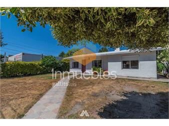 https://www.gallito.com.uy/venta-hermosa-casa-en-ciudad-de-la-costa-sur-inmuebles-27234622