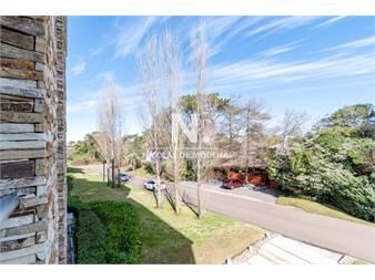 https://www.gallito.com.uy/apartamento-a-estrenar-en-playa-brava-punta-del-inmuebles-25037376