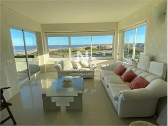 https://web5.gallito.com.uy/apartamento-en-brava-inmuebles-24987426