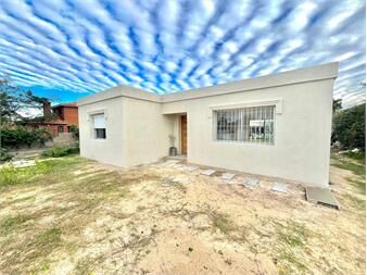 https://www.gallito.com.uy/estrene-a-pasos-del-mar-y-servicios-2-dormitorios-alquiler-inmuebles-27374201