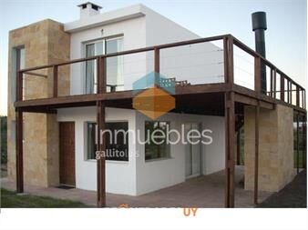 https://www.gallito.com.uy/casa-en-venta-moderna-con-vista-al-mar-2-piscina-inmuebles-25979364