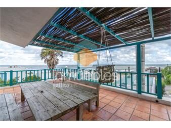 https://www.gallito.com.uy/venta-de-casa-4-dormitorios-con-vista-al-mar-inmuebles-24946844