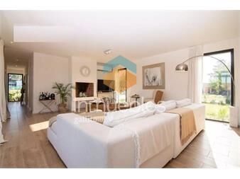 https://www.gallito.com.uy/venta-casa-4-dormitorios-en-barrio-privado-colinas-de-carr-inmuebles-27530562