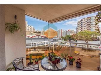 https://www.gallito.com.uy/venta-apartamento-pocitos-3-dormitorios-2-garajes-inmuebles-27522592