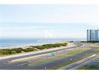 https://web5.gallito.com.uy/frente-al-mar-excelentes-vistas-de-la-brava-inmuebles-24988225