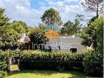 https://www.gallito.com.uy/alquiler-de-casa-anual-en-jardines-de-cordoba-con-inmuebles-27536037