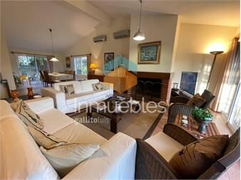 https://www.gallito.com.uy/casa-en-alquiler-temporada-en-mansa-4-dormitorios-punta-del-inmuebles-17597874