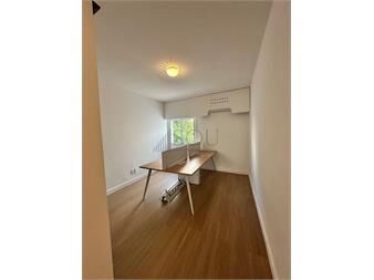 https://www.gallito.com.uy/venta-de-oficina-y-box-con-renta-en-plaza-gomensoro-pocitos-inmuebles-27260817