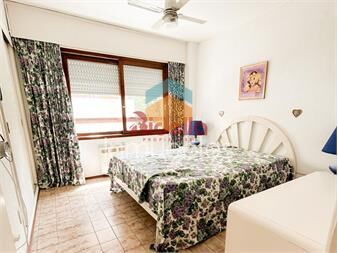 https://web5.gallito.com.uy/venta-apartamento-1-dormitorio-peninsula-inmuebles-27540193