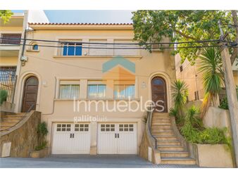 https://www.gallito.com.uy/venta-de-casa-de-4-dormitorios-y-2-gjes-en-punta-carretas-inmuebles-27544587