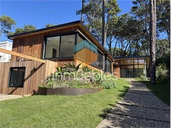 https://www.gallito.com.uy/casa-en-venta-de-4-dormitorios-en-rincon-del-inmuebles-27547911